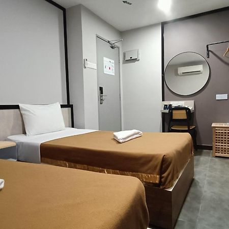 Urban Inn, Jitra Esterno foto