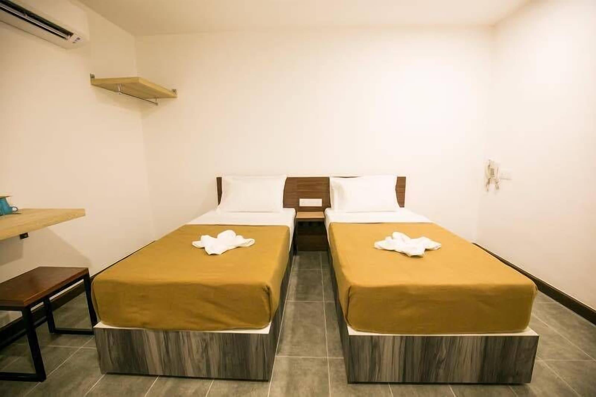Urban Inn, Jitra Esterno foto